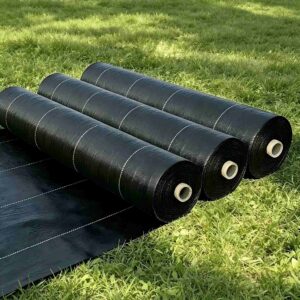 fabric for weed control garden (1)